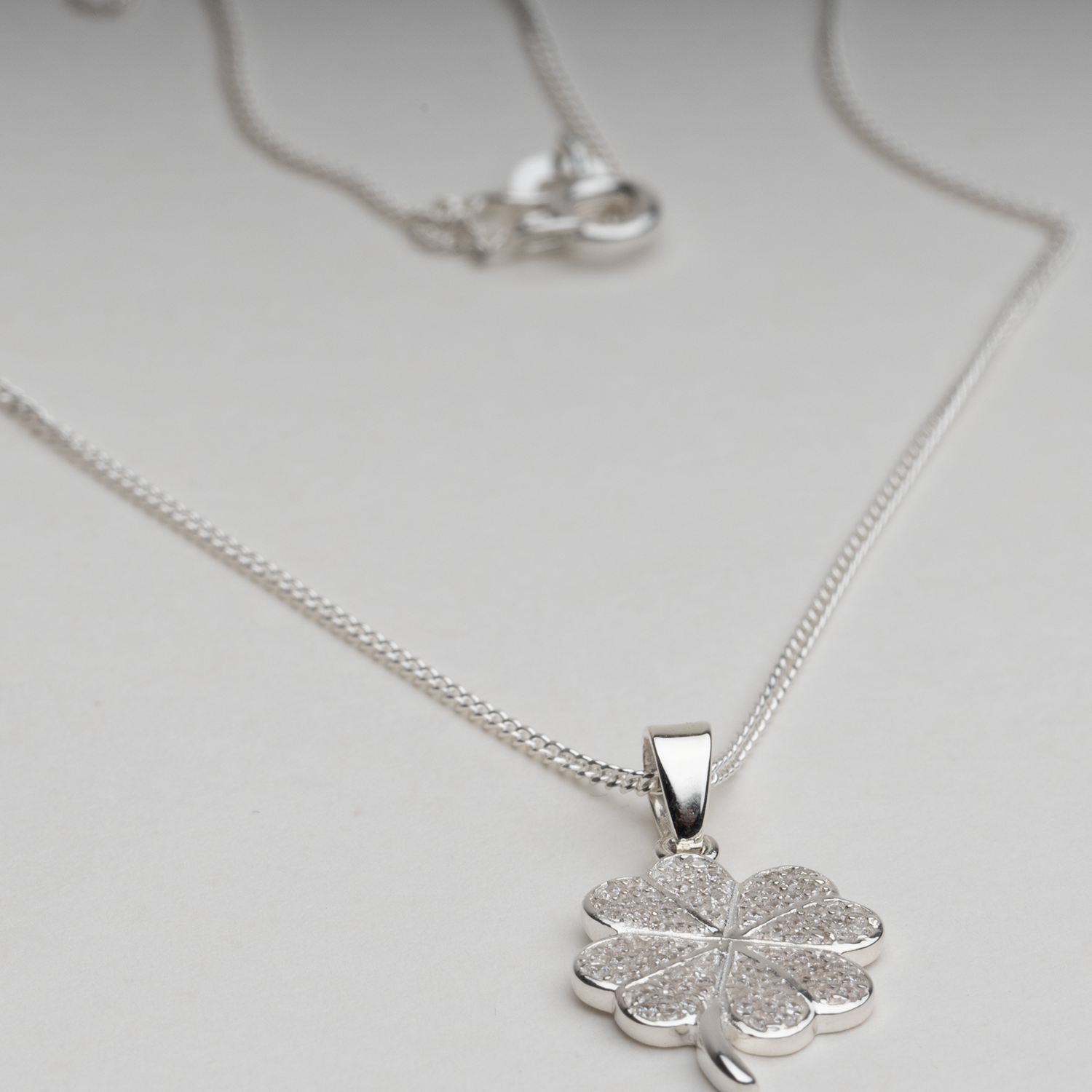 14k Solid Gold Clover Necklace, Four Leaf Clover Gold Pendant, Christmas  Gift, Valentines Day Gift, Mothers Day Gift, Dainty Gold Necklace - Etsy